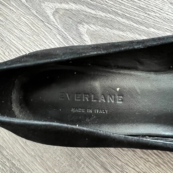Everlane Suede V Heel Pump Leather Almond Toe Minimalist - Picture 4 of 7